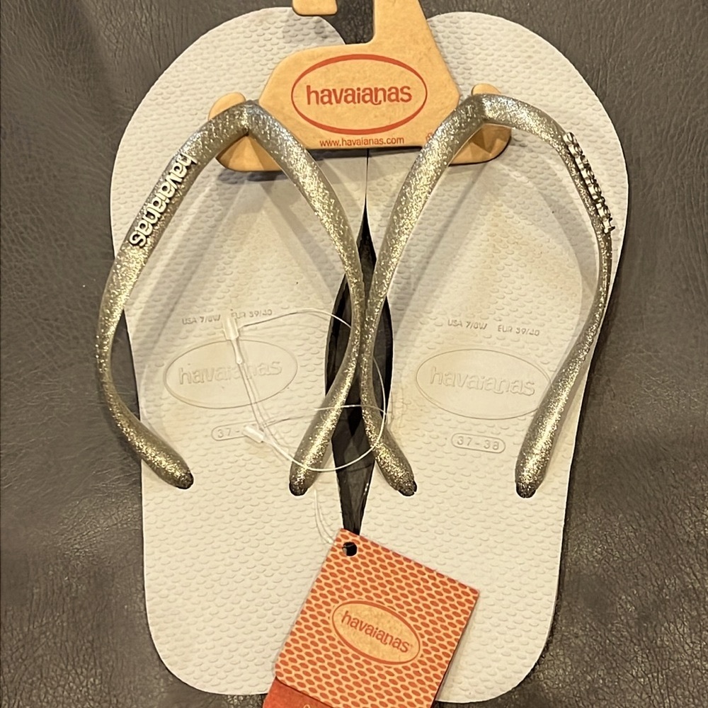 Havaianas Women’s Silver Glitter Thin Strap Sandals